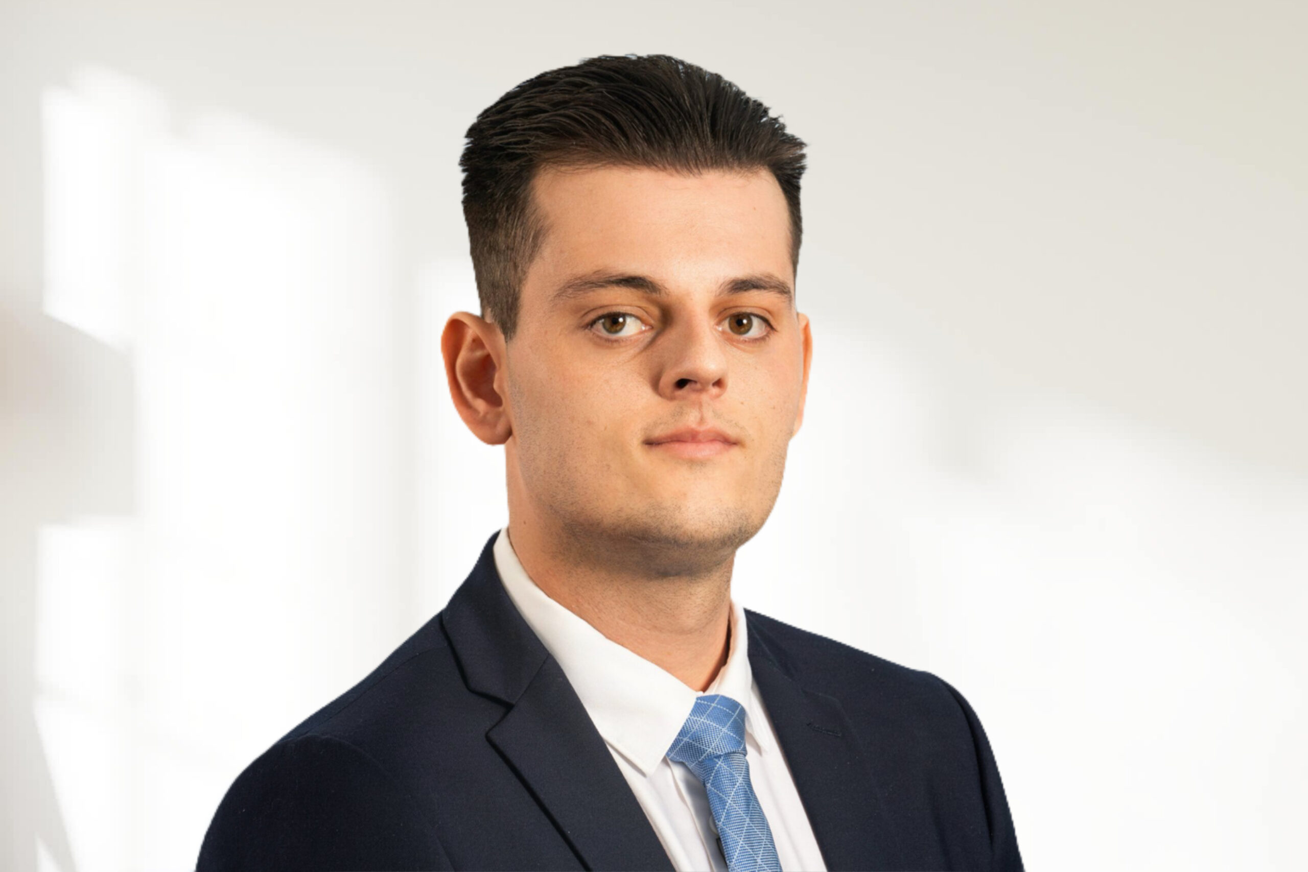 Joshua Sinis, Founder & Managing Director